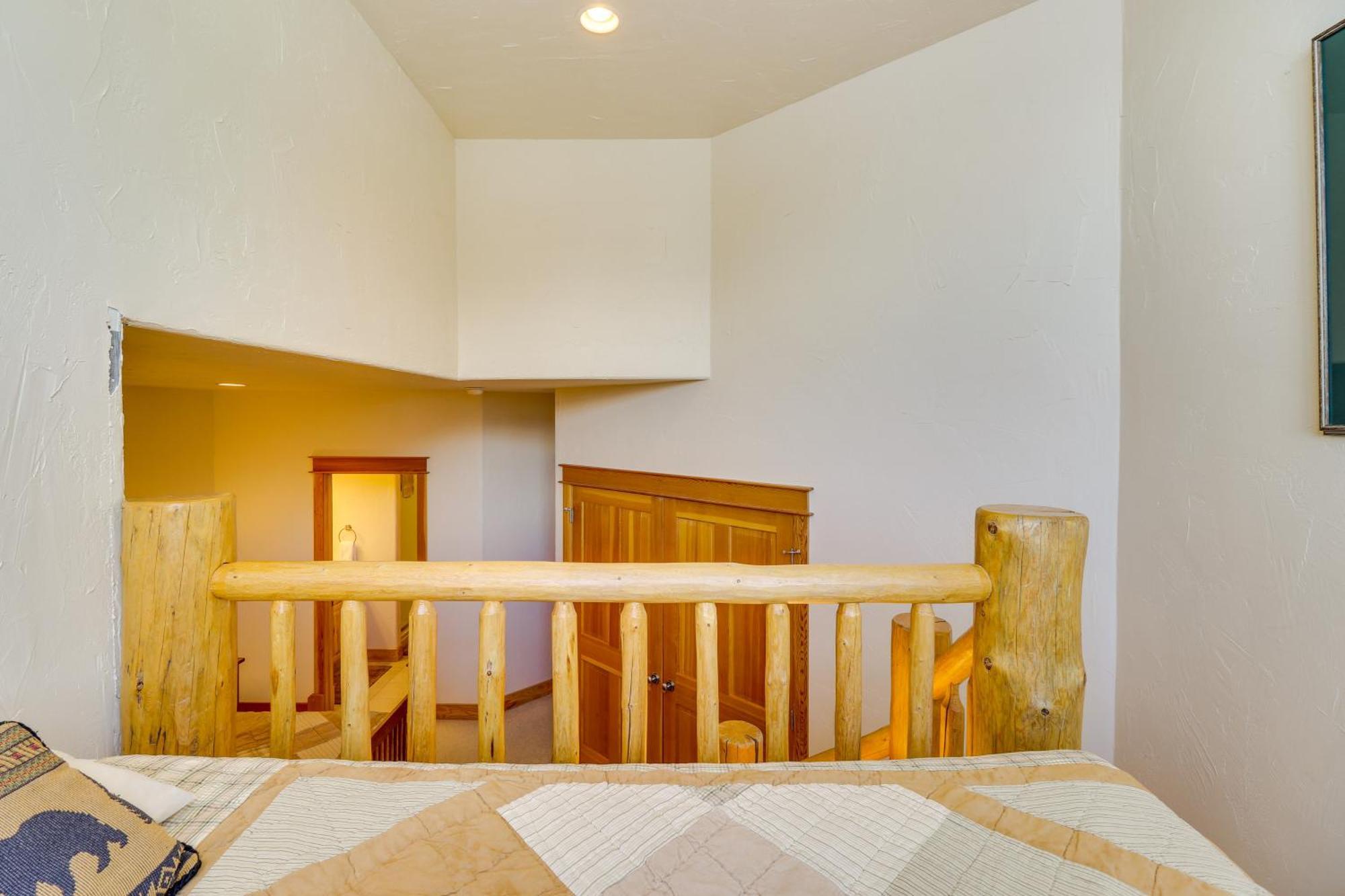 Spacious Whitefish Home With Sauna And Ski Resort View Εξωτερικό φωτογραφία